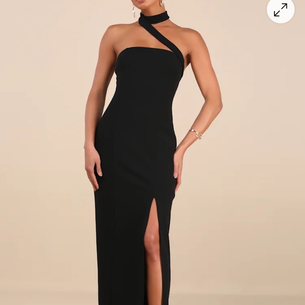 Lulu's Black One Shoulder Maxi Dress